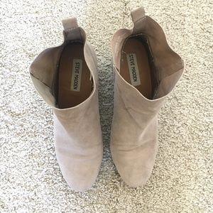 Suede Taupe color Steve Madden ankle booties